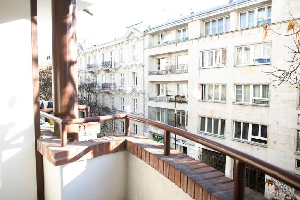 Oomph Warsaw Center Well Designed Apartment With Balcony Exterior photo