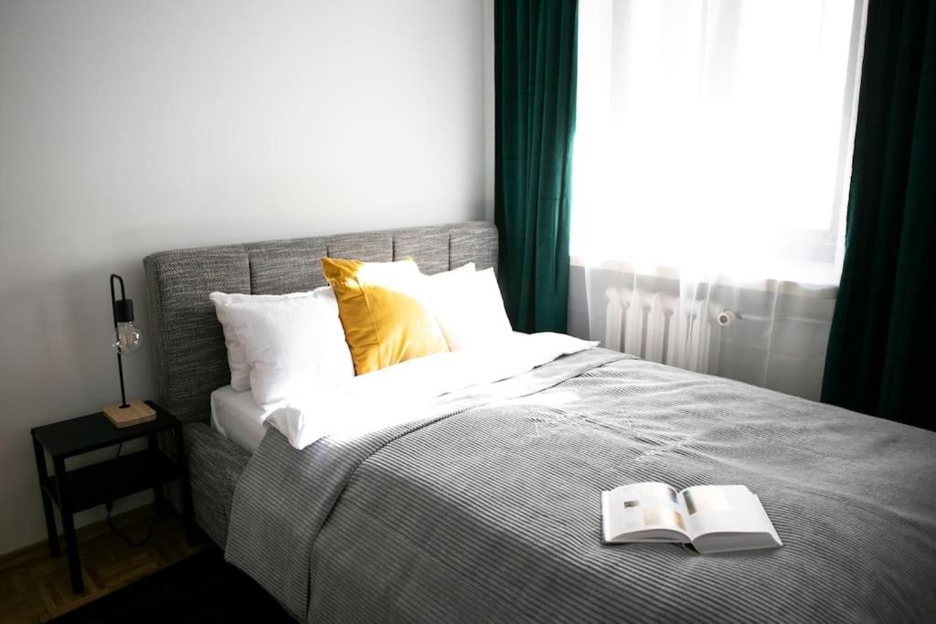 Oomph Warsaw Center Well Designed Apartment With Balcony Exterior photo
